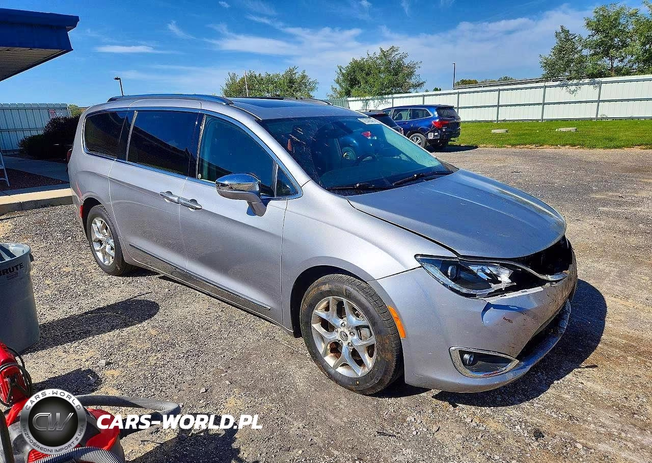 2018 Chrysler Pacifica Limited VIN:2C4RC1GG7JR251788 - 4
