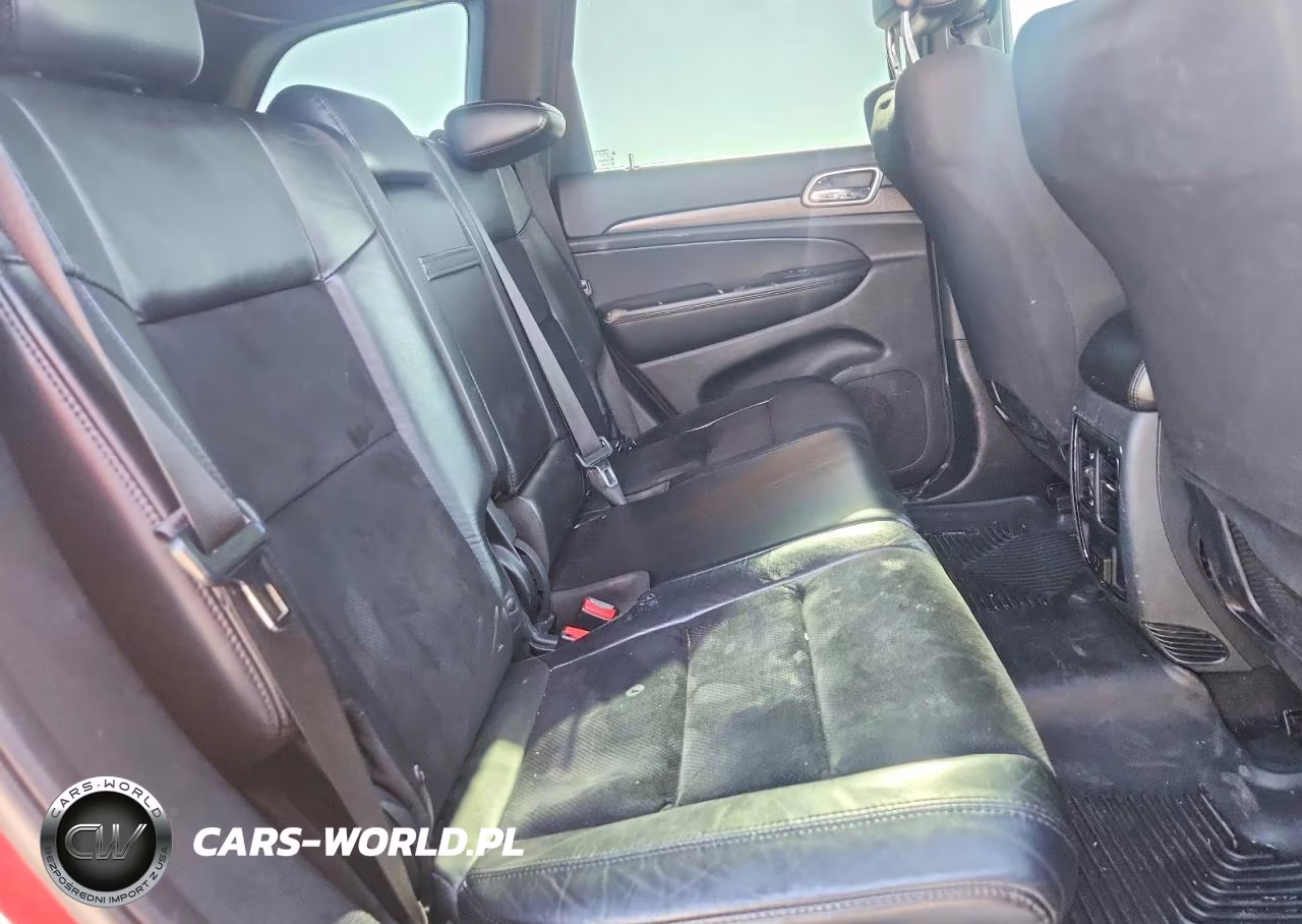 2018 Jeep Grand Cherokee Laredo VIN:1C4RJFAG4JC420797 - 11