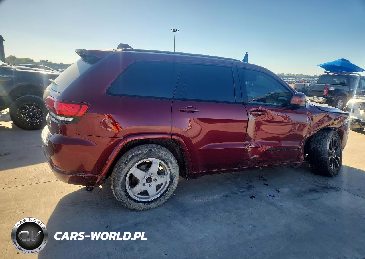 2018 Jeep Grand Cherokee Laredo VIN:1C4RJFAG4JC420797 - 3