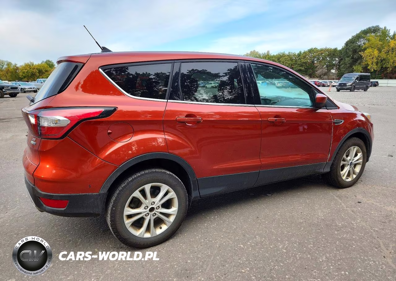 2019 Ford Escape Se VIN:1FMCU9GD5KUC54356 - 3