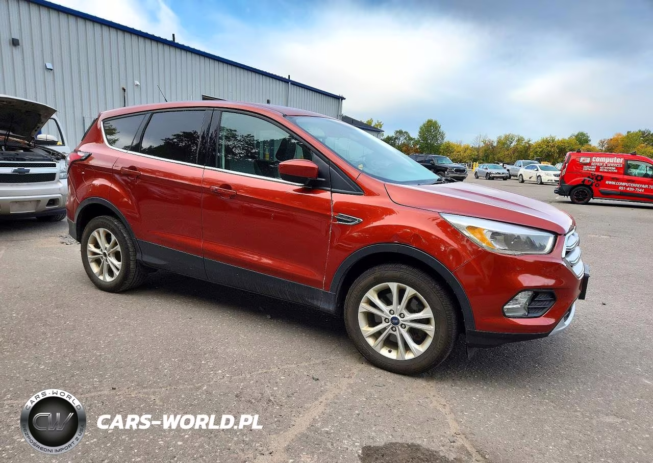 2019 Ford Escape Se VIN:1FMCU9GD5KUC54356 - 4