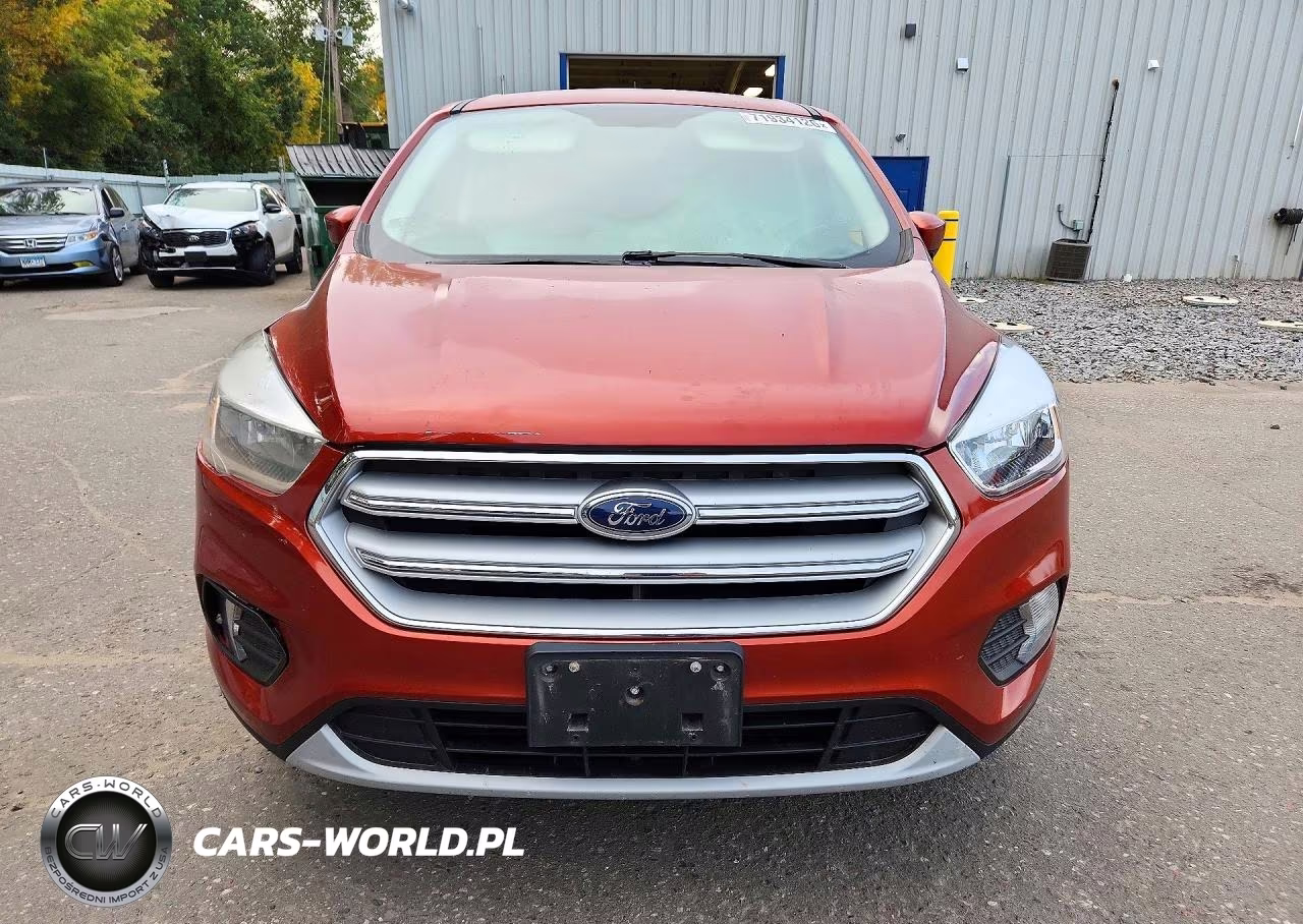 2019 Ford Escape Se VIN:1FMCU9GD5KUC54356 - 5