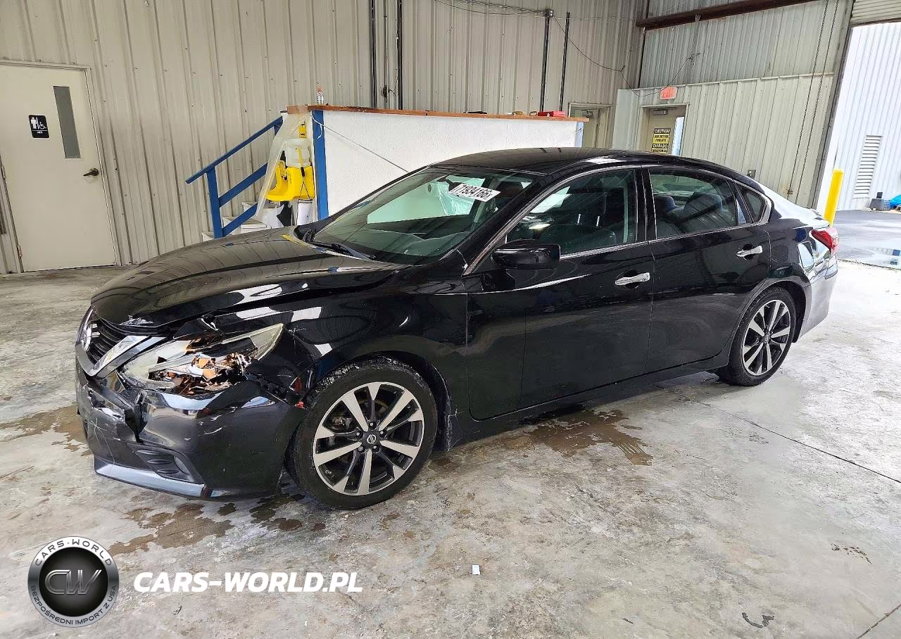 2017 Nissan Altima 2.5 Sr – zdjęcie 1 z 12