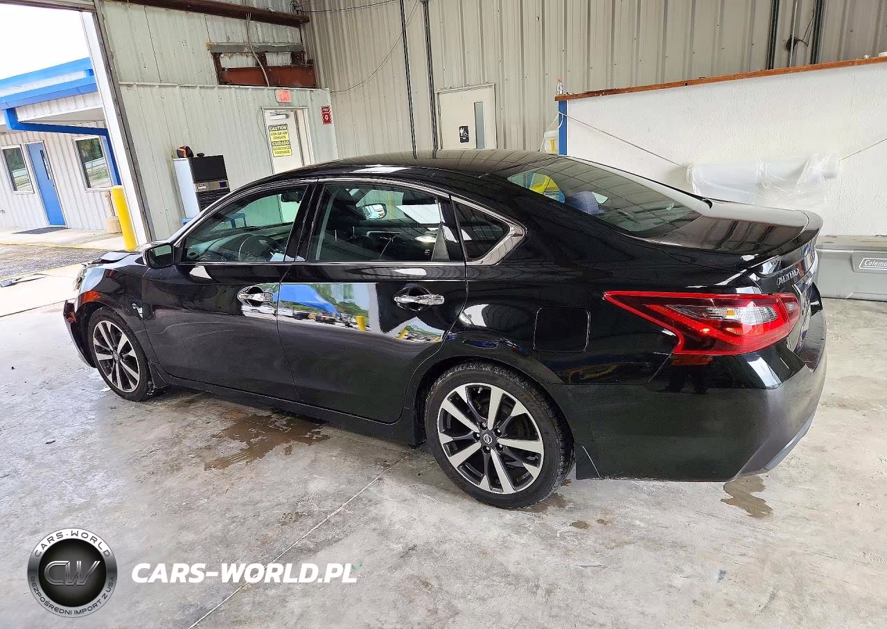 2017 Nissan Altima 2.5 Sr VIN:1N4AL3AP5HC493375 - 2