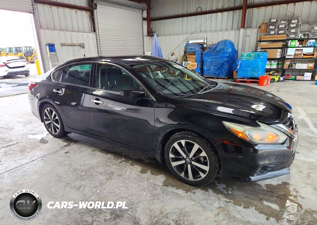 2017 Nissan Altima 2.5 Sr VIN:1N4AL3AP5HC493375 - 4