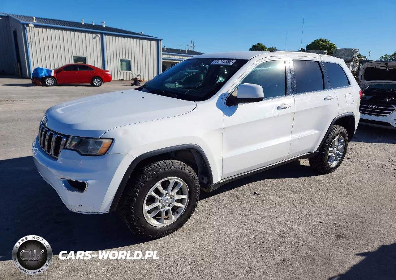 2020 Jeep Grand Cherokee Laredo