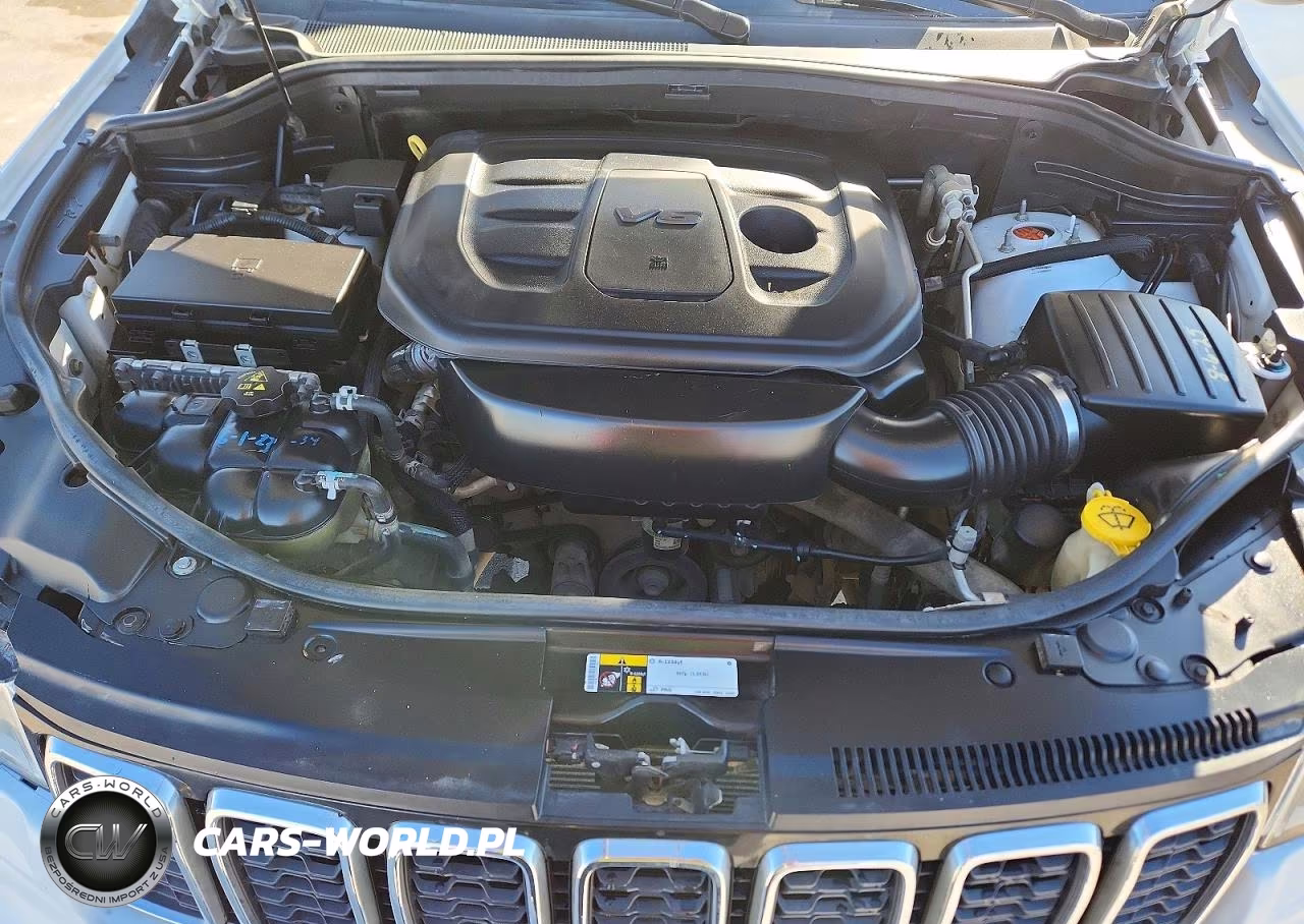 2020 Jeep Grand Cherokee Laredo VIN:1C4RJFAG7LC366933 - 12