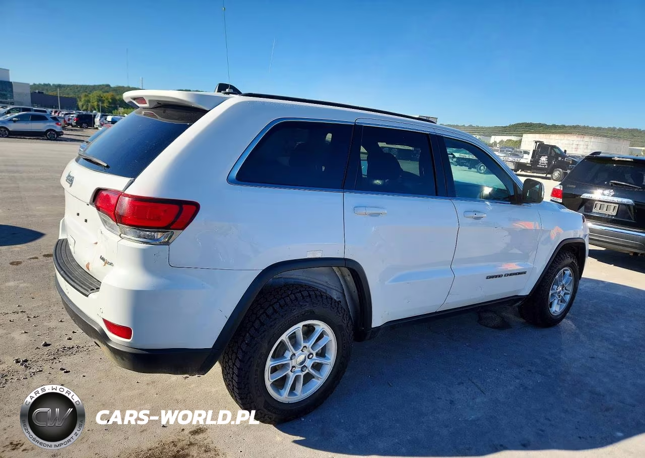 2020 Jeep Grand Cherokee Laredo VIN:1C4RJFAG7LC366933 - 3