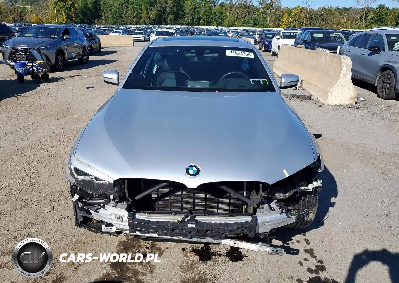 2019 BMW 530Xe VIN:WBAJB1C50KB377055 - 5