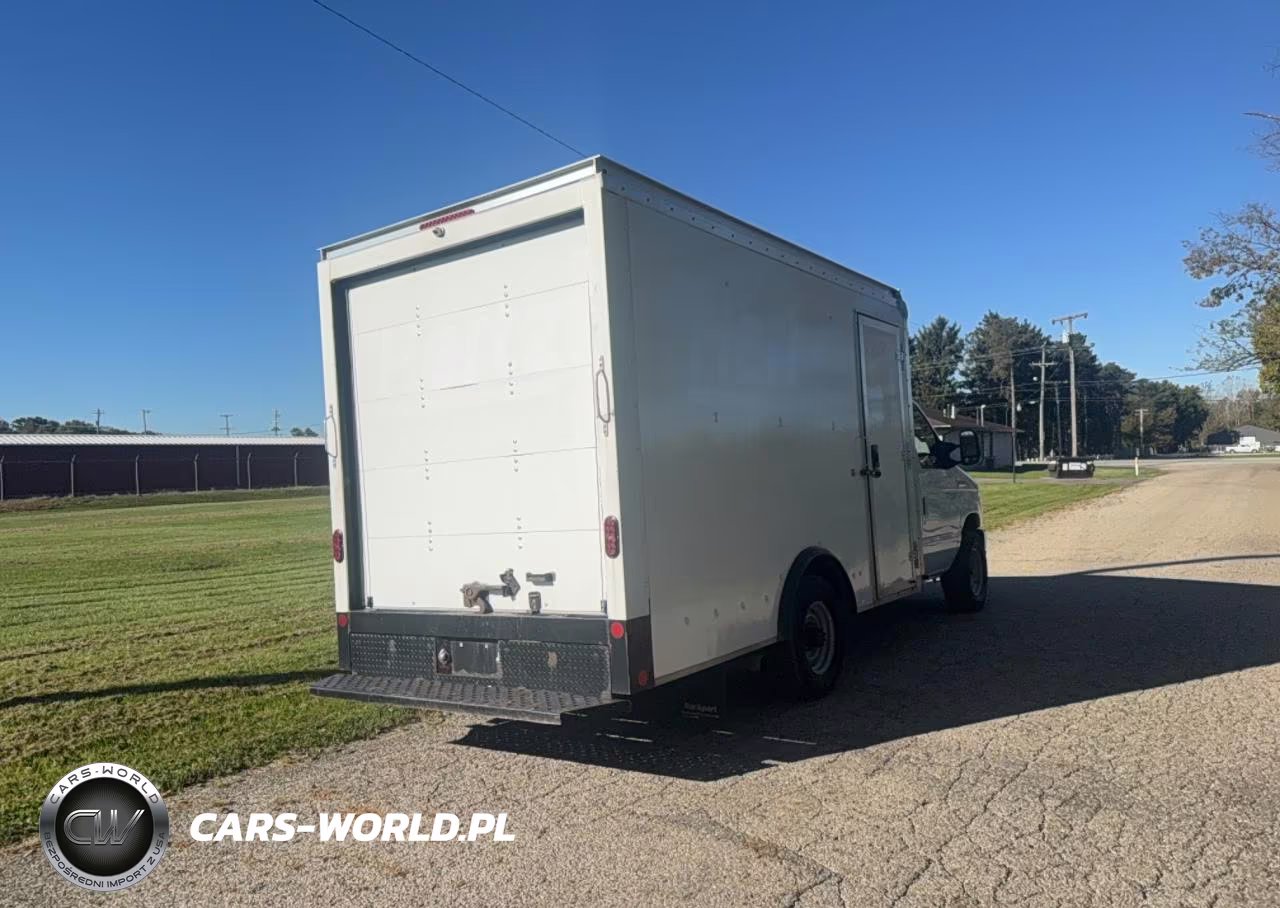 2022 Ford Econoline E350 Super Duty Cutaway Van VIN:1FDWE3FK2NDC29877 - 4