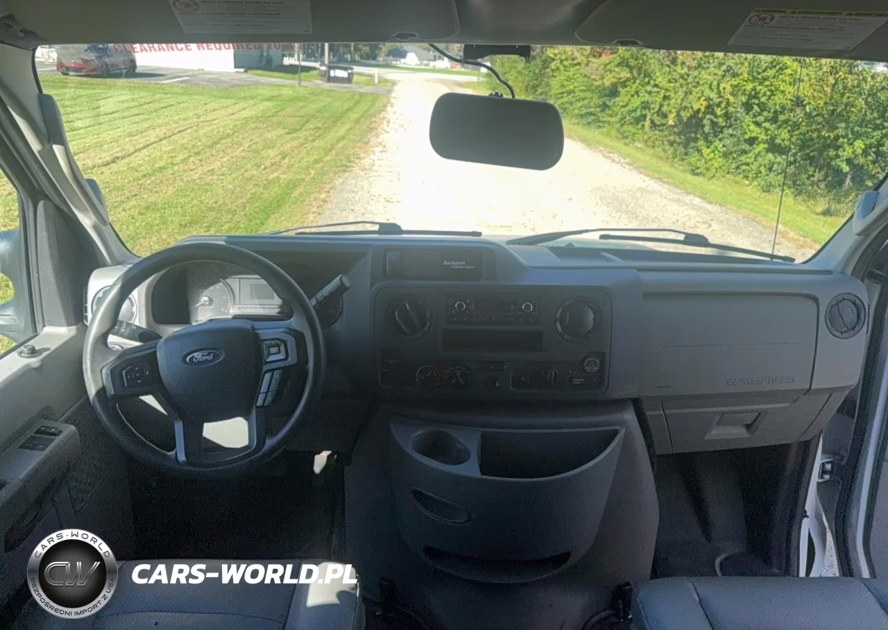2022 Ford Econoline E350 Super Duty Cutaway Van VIN:1FDWE3FK2NDC29877 - 9