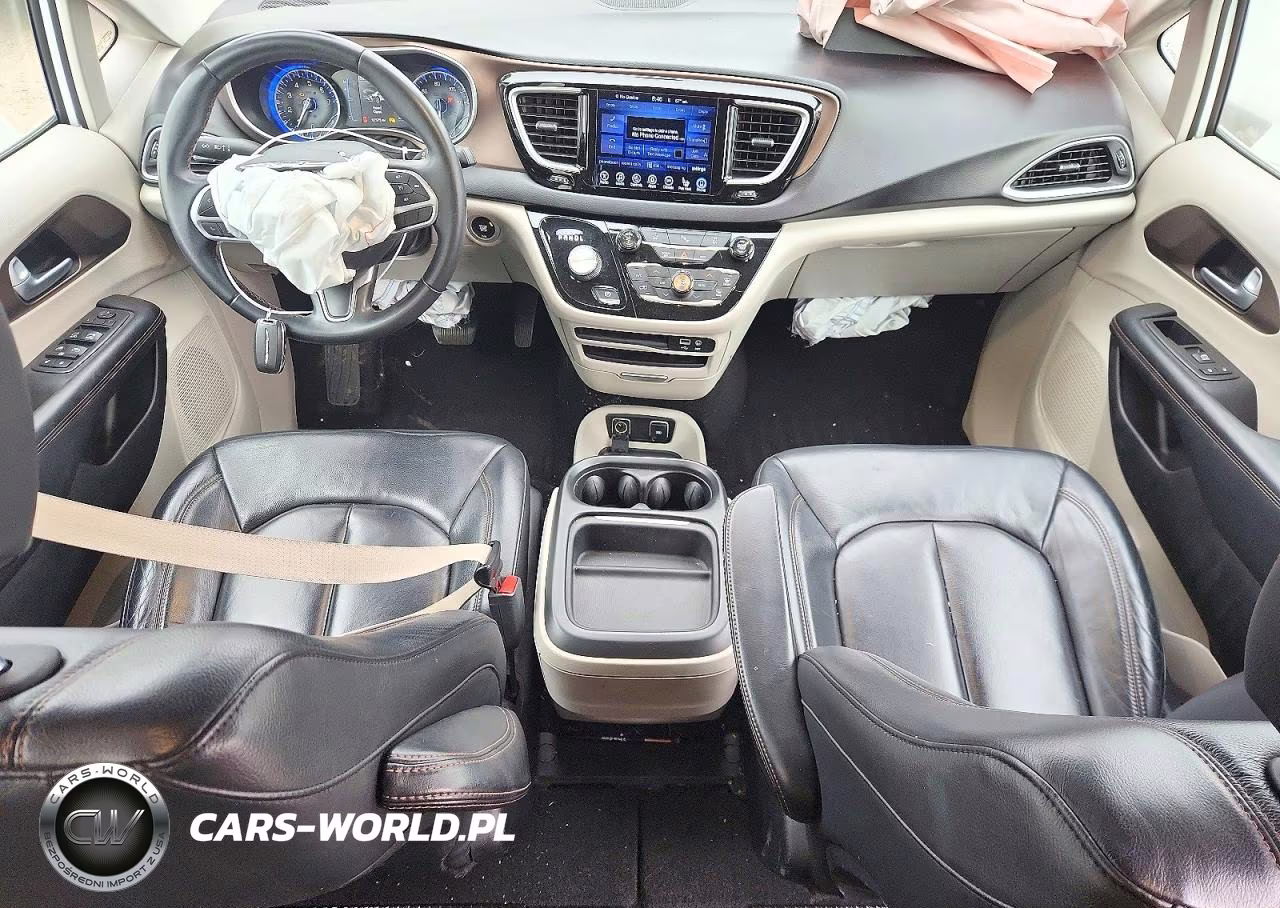 2017 Chrysler Pacifica Touring L VIN:2C4RC1BG0HR803617 - 8