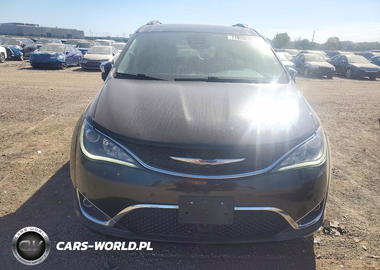 2020 Chrysler Pacifica Limited VIN:2C4RC1GG4LR197434 - 5