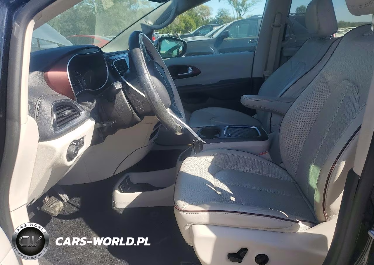 2020 Chrysler Pacifica Limited VIN:2C4RC1GG4LR197434 - 7