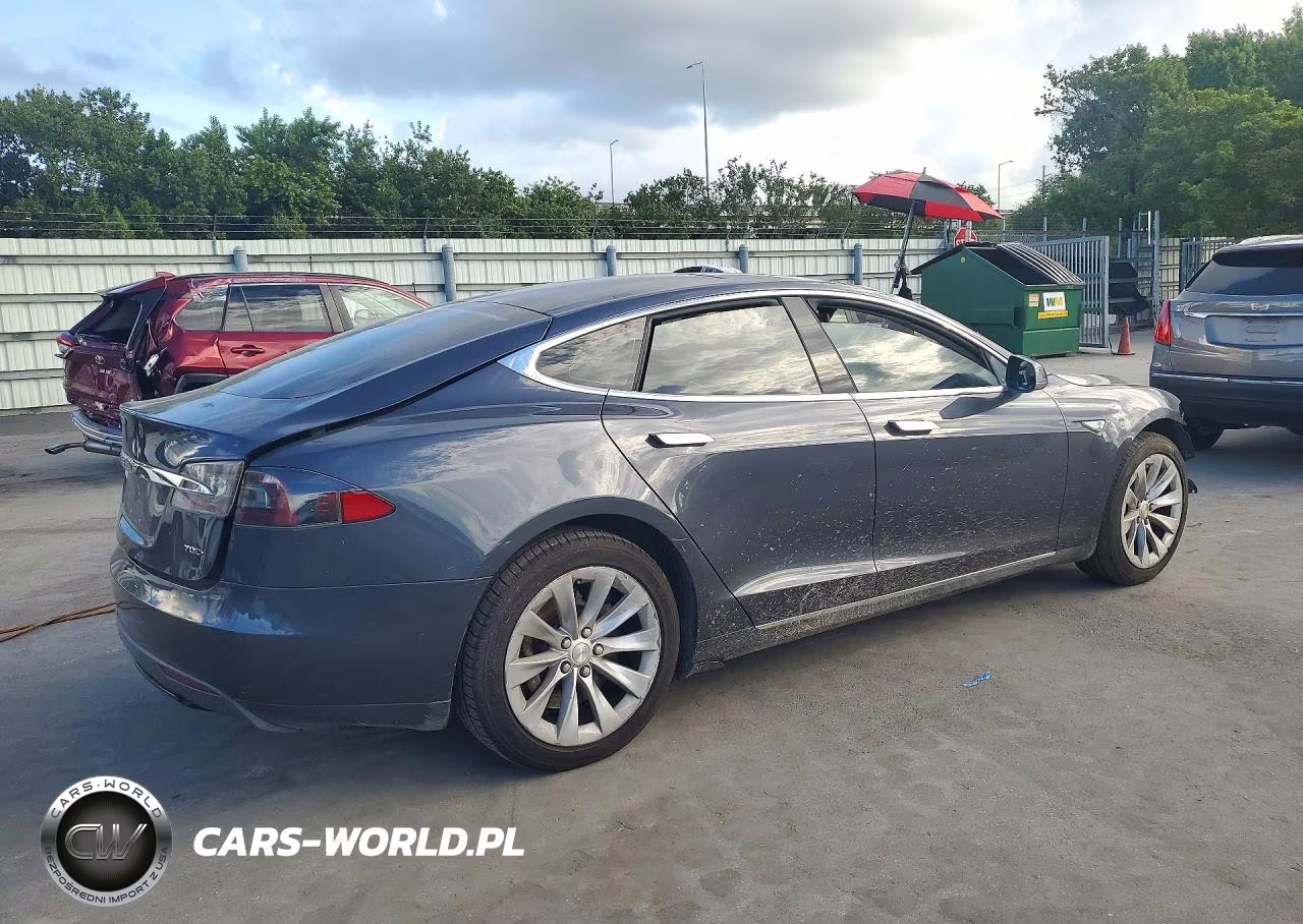 2016 Tesla Model S VIN:5YJSA1E28GF133820 - 3