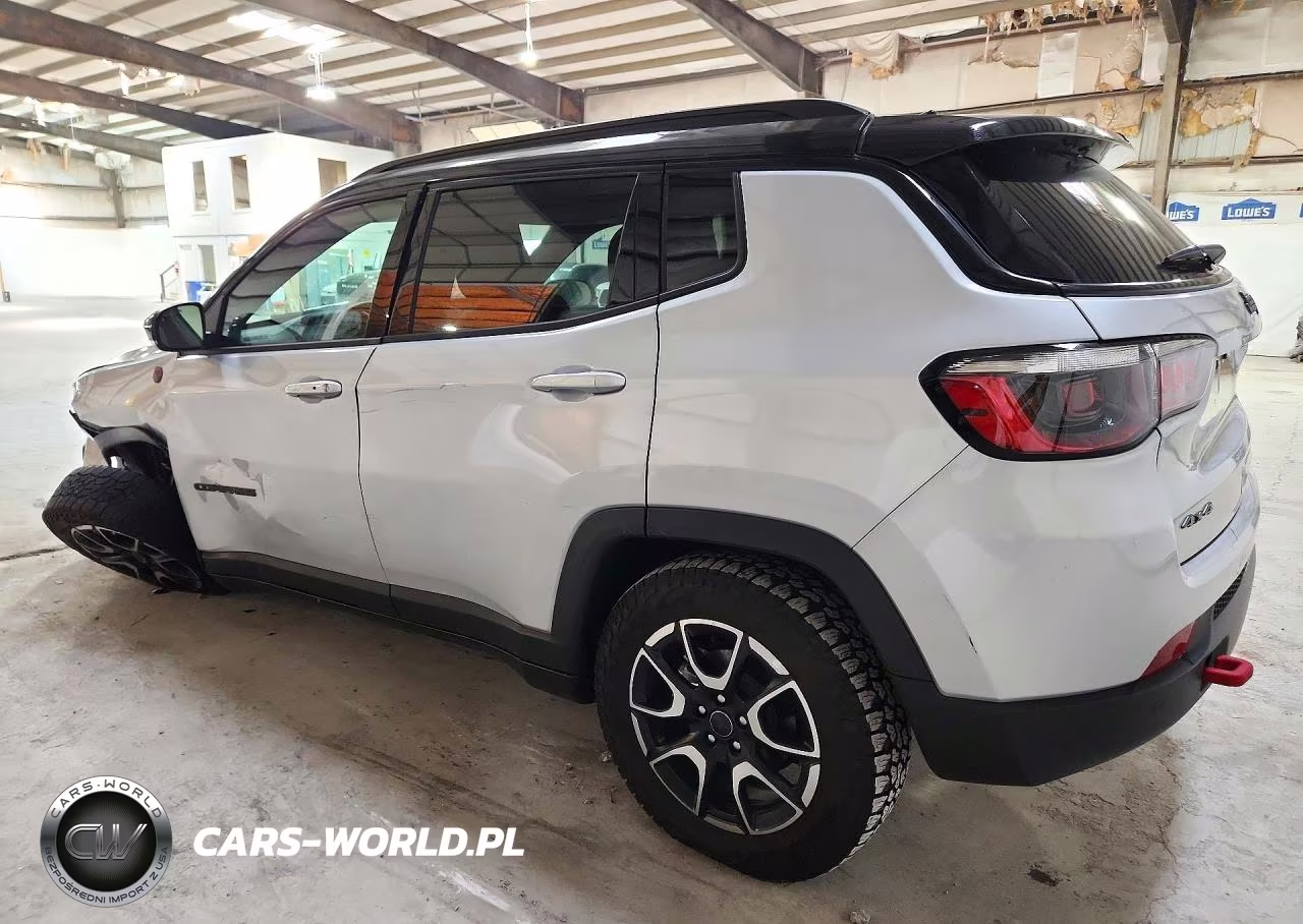 2026 Jeep Compass Trailhawk VIN:3C4NJDDN1TT186218 - 2