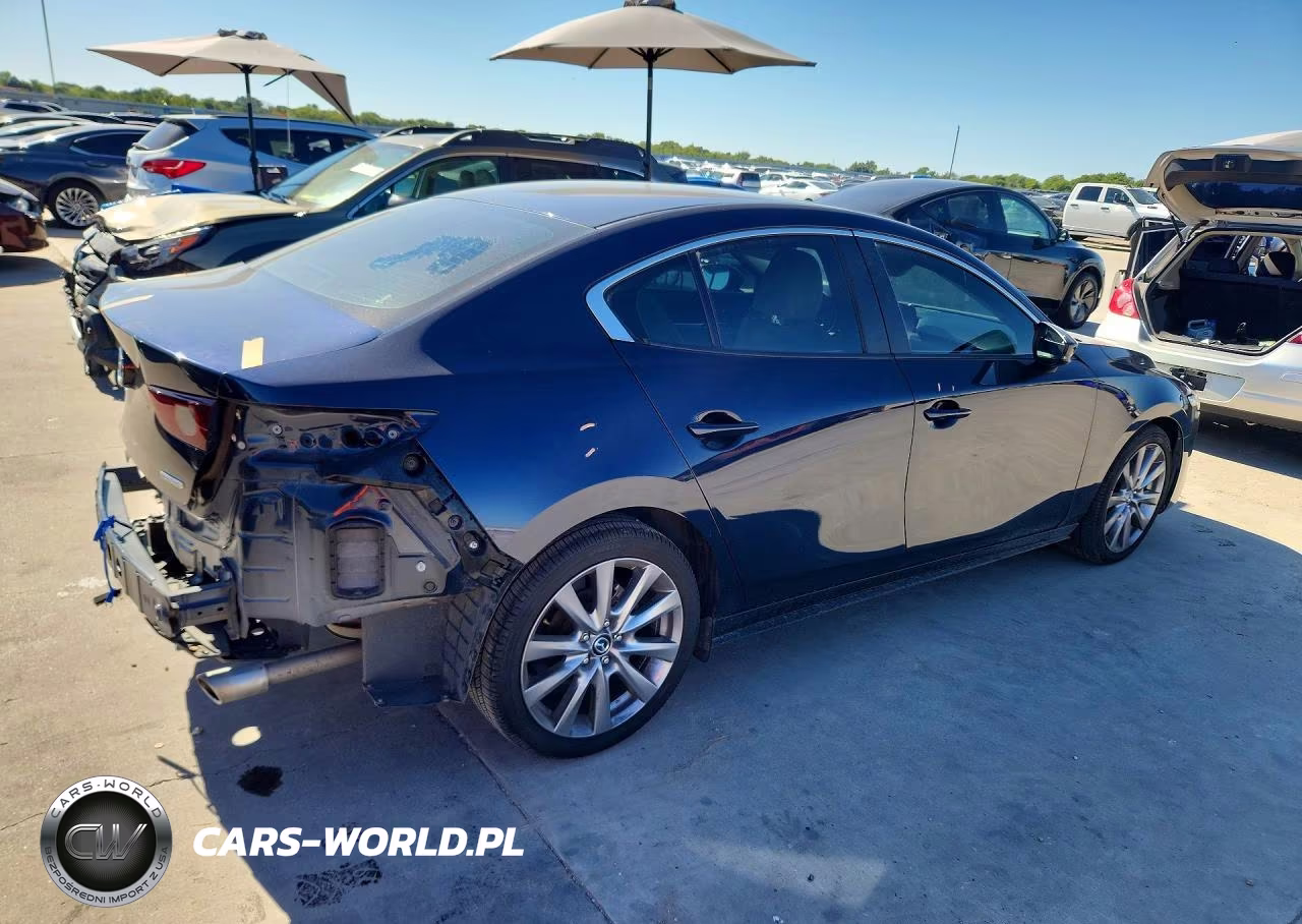 2021 Mazda 3 Preferred VIN:JM1BPACL0M1313744 - 3