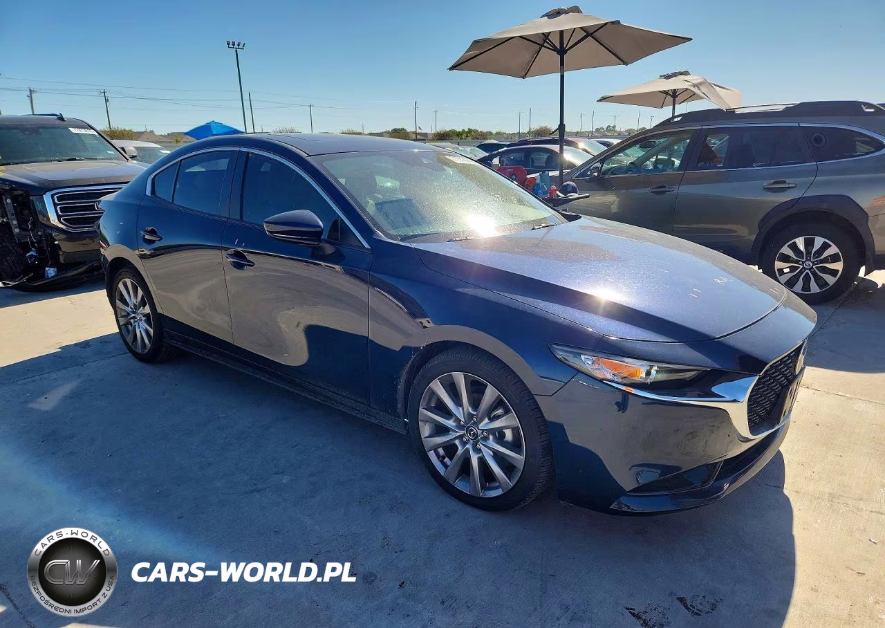 2021 Mazda 3 Preferred VIN:JM1BPACL0M1313744 - 4