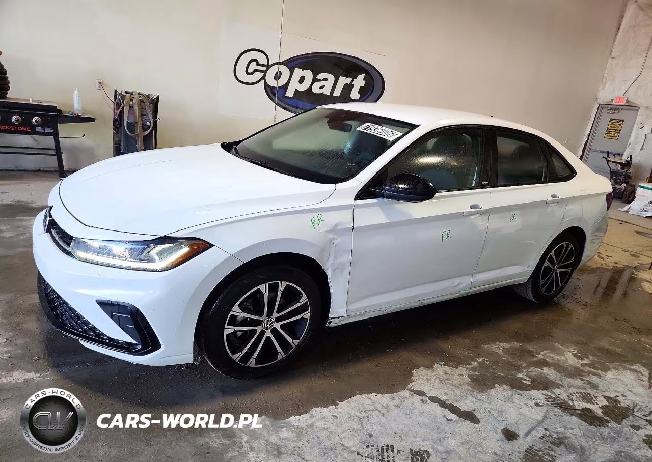 2025 Volkswagen Jetta Sport VIN:3VWBX7BU7SM030462 - 1