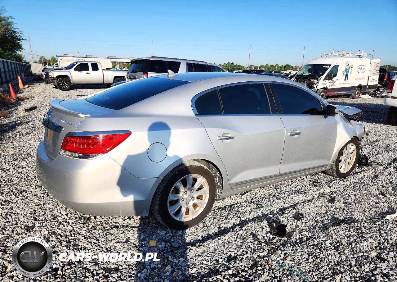 2013 Buick Lacrosse VIN:1G4GC5ER6DF203922 - 3