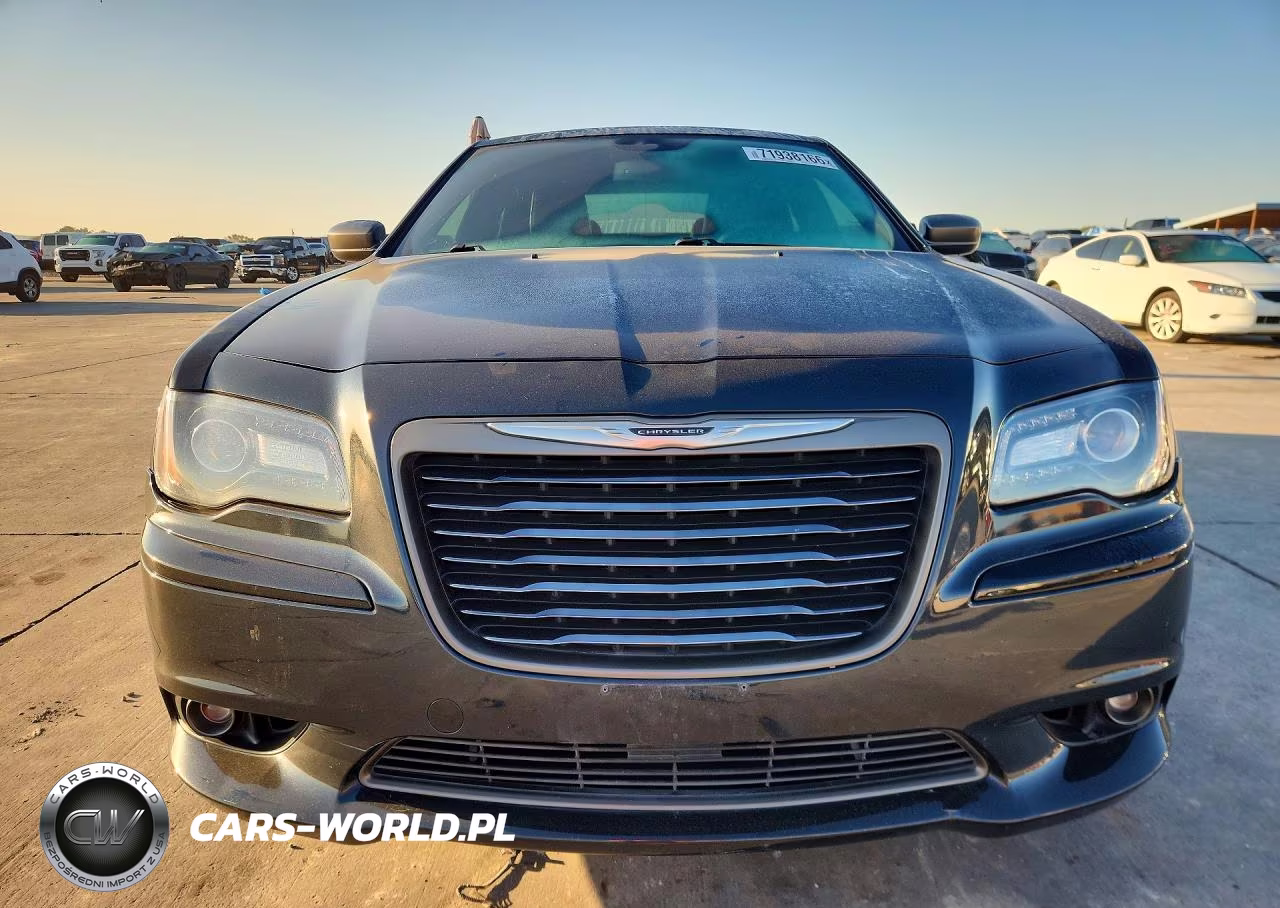 2013 Chrysler 300C Varvatos VIN:2C3CCADT5DH693491 - 5