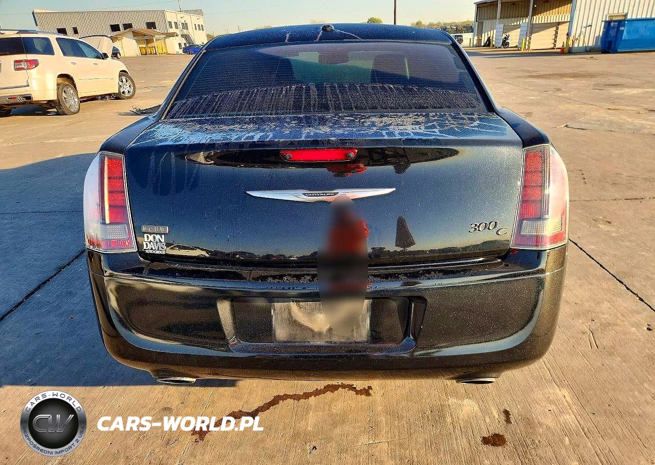 2013 Chrysler 300C Varvatos VIN:2C3CCADT5DH693491 - 6