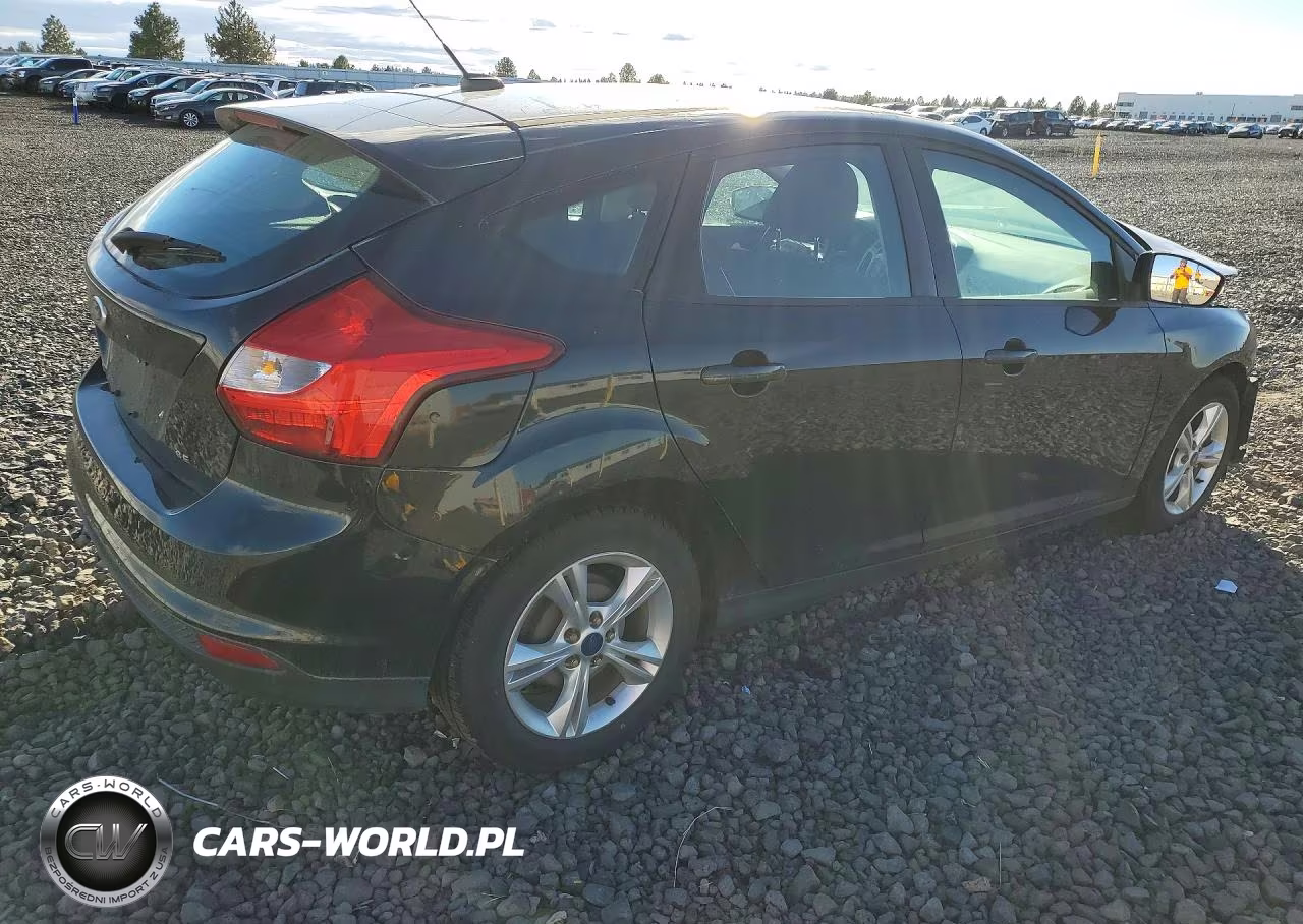 2013 Ford Focus Se VIN:1FADP3K29DL108236 - 3