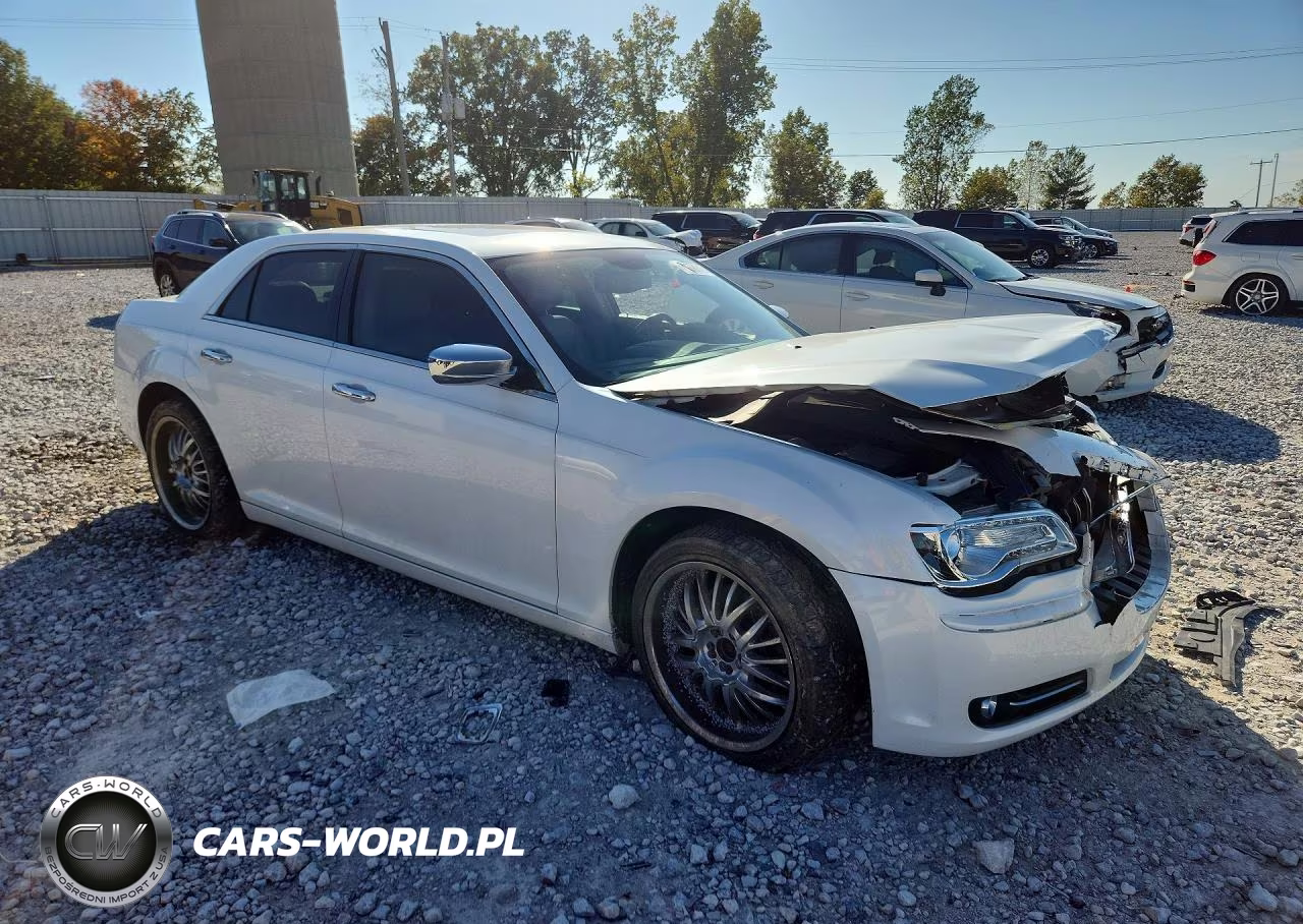 2012 Chrysler 300 Limited VIN:2C3CCAHG3CH184334 - 4
