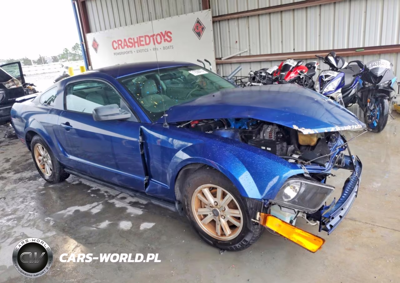 2007 Ford Mustang VIN:1ZVFT80N775215915 - 4