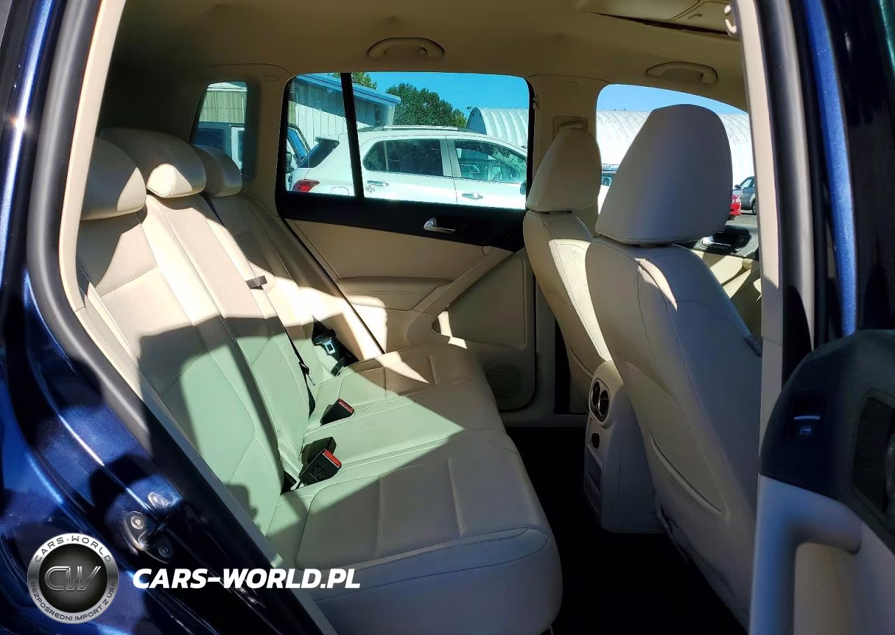 2011 Volkswagen Tiguan S VIN:WVGBV7AX8BW527911 - 6