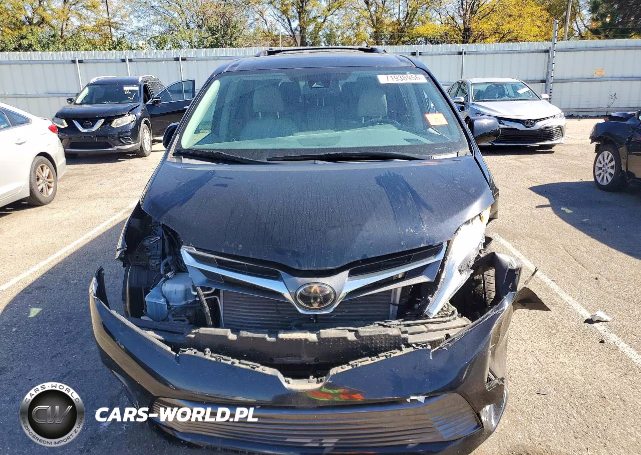 2020 Toyota Sienna Xle 8-Passenger VIN:5TDYZ3DC8LS077506 - 5