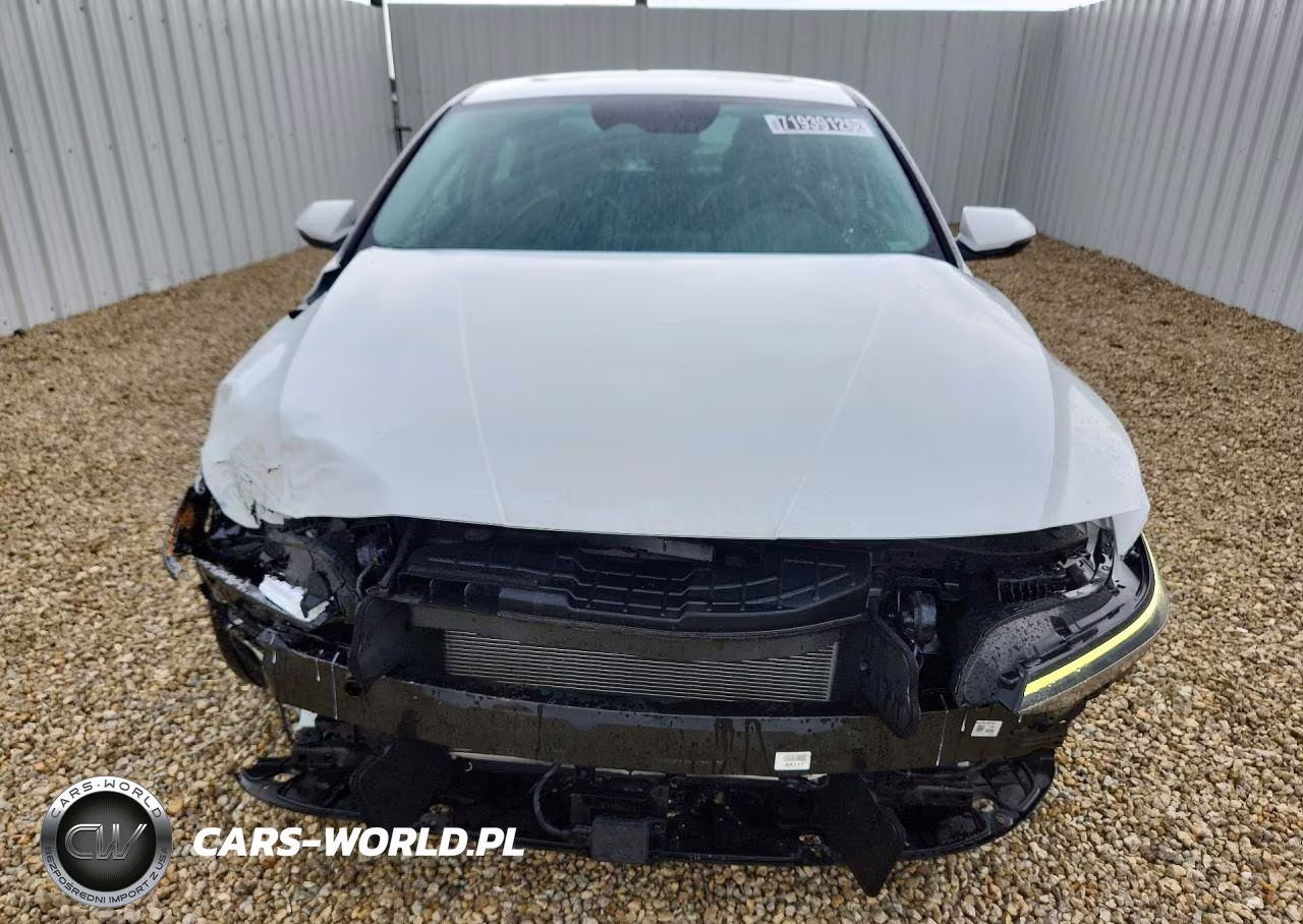 2025 Hyundai Elantra Limited VIN:KMHLP4DGXSU996891 - 5