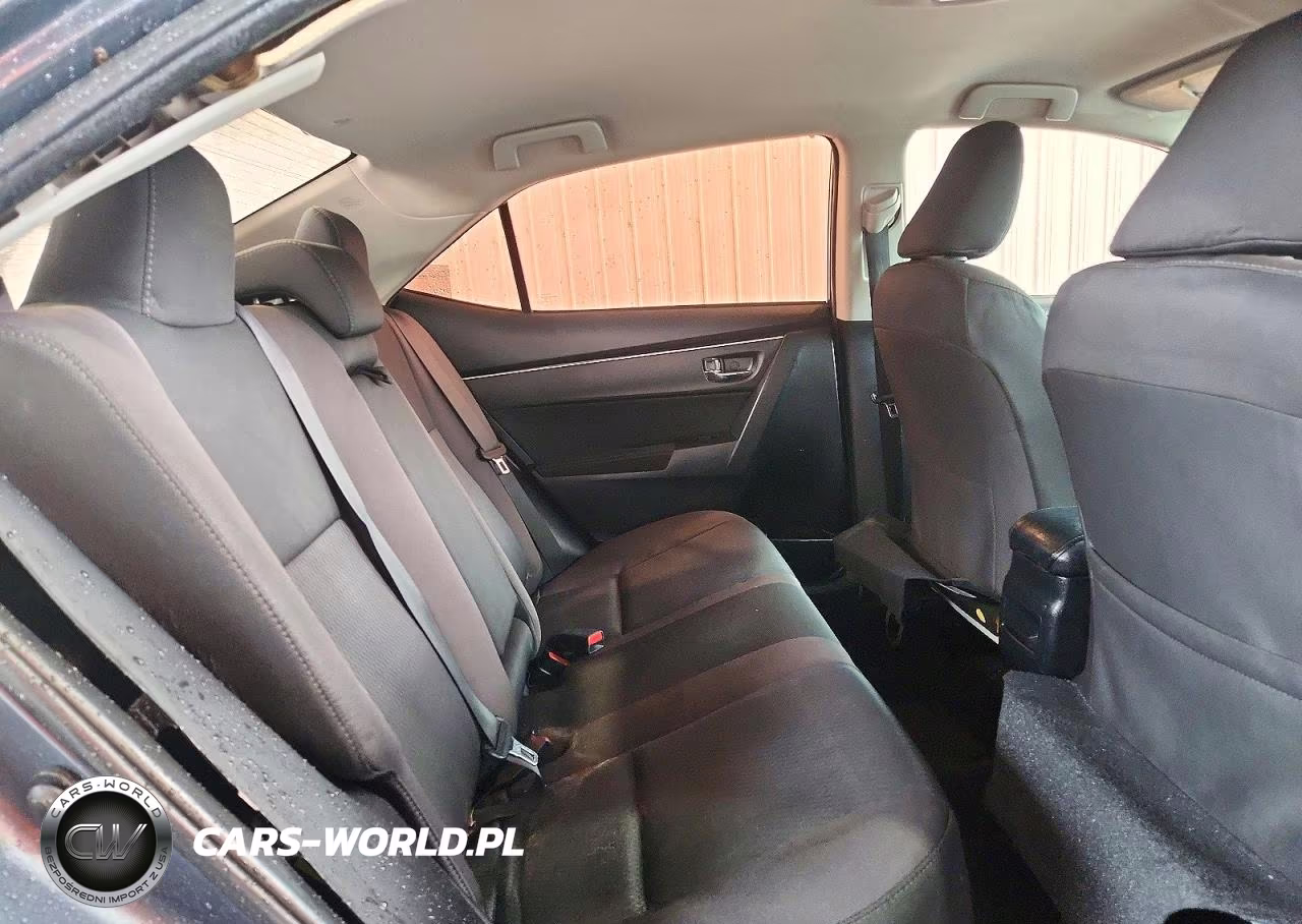 2018 Toyota Corolla Le VIN:2T1BURHE1JC074195 - 10