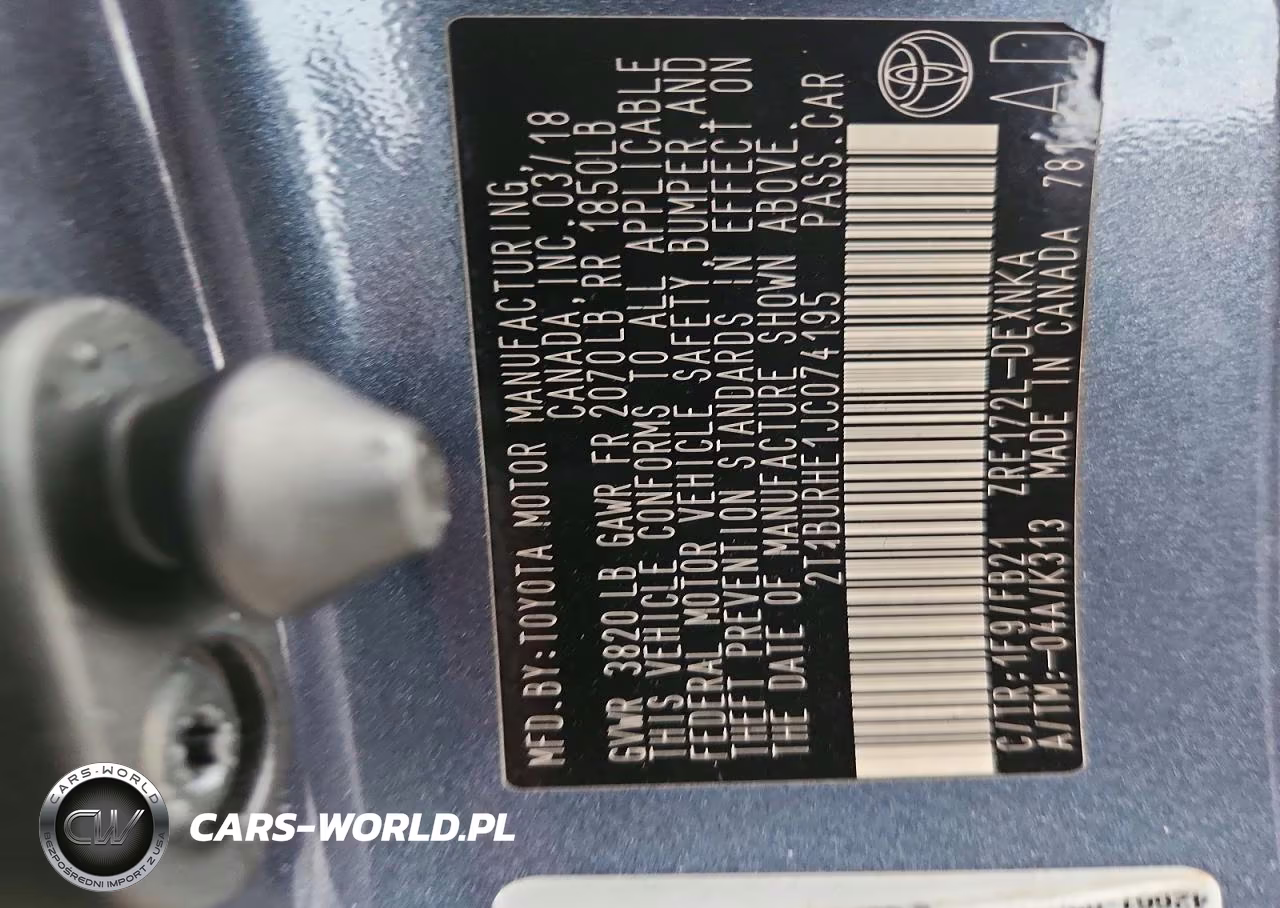 2018 Toyota Corolla Le VIN:2T1BURHE1JC074195 - 12