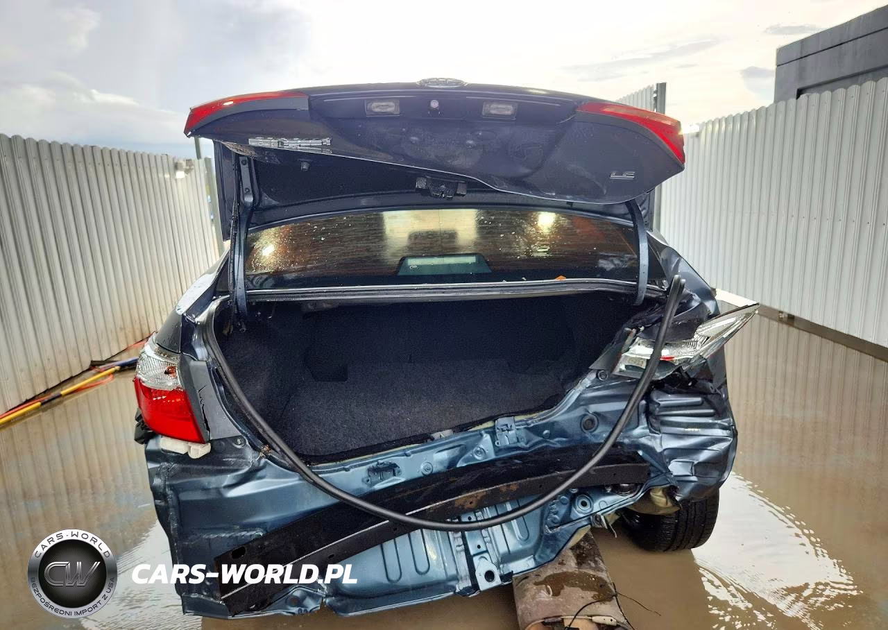 2018 Toyota Corolla Le VIN:2T1BURHE1JC074195 - 6
