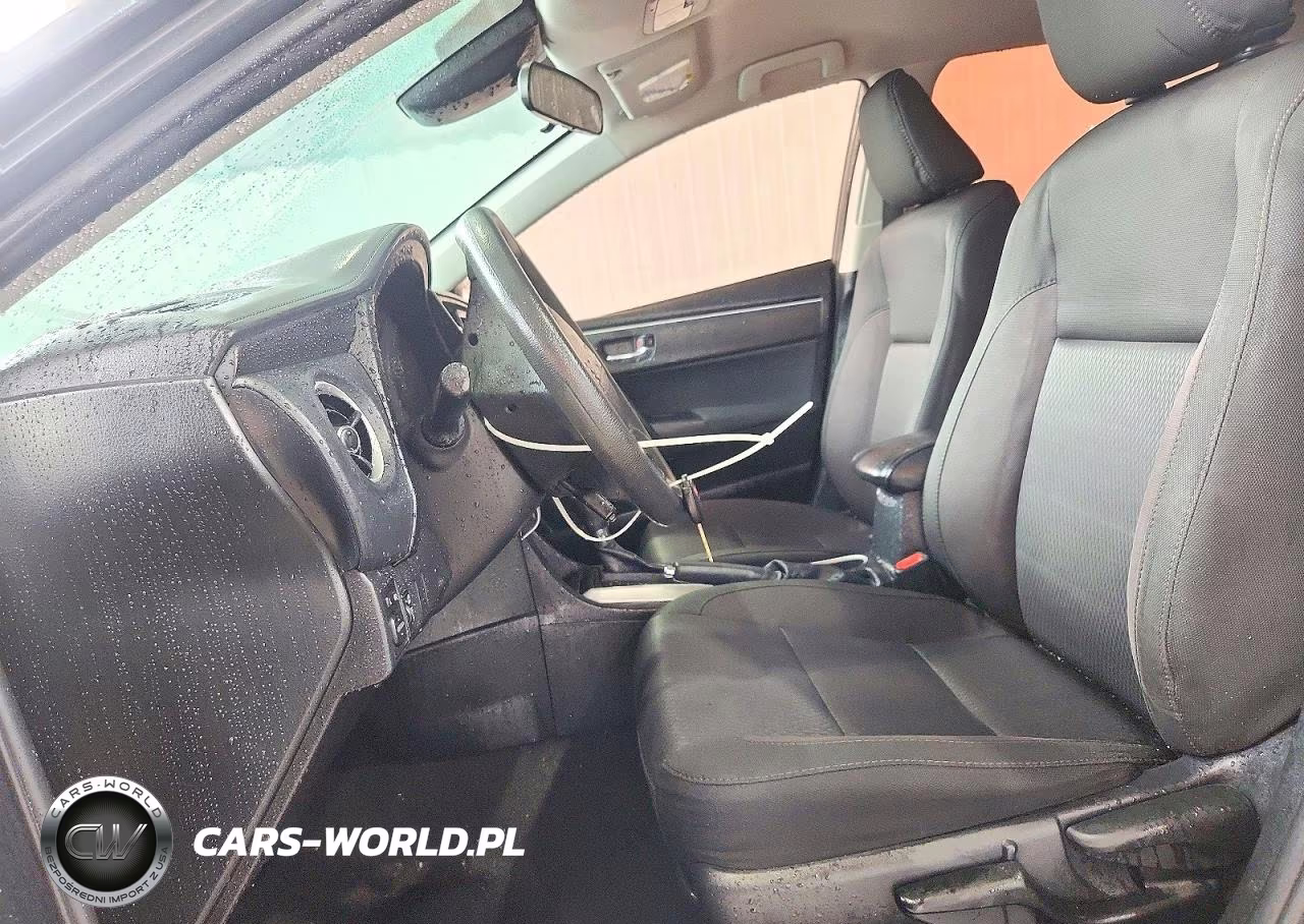 2018 Toyota Corolla Le VIN:2T1BURHE1JC074195 - 7