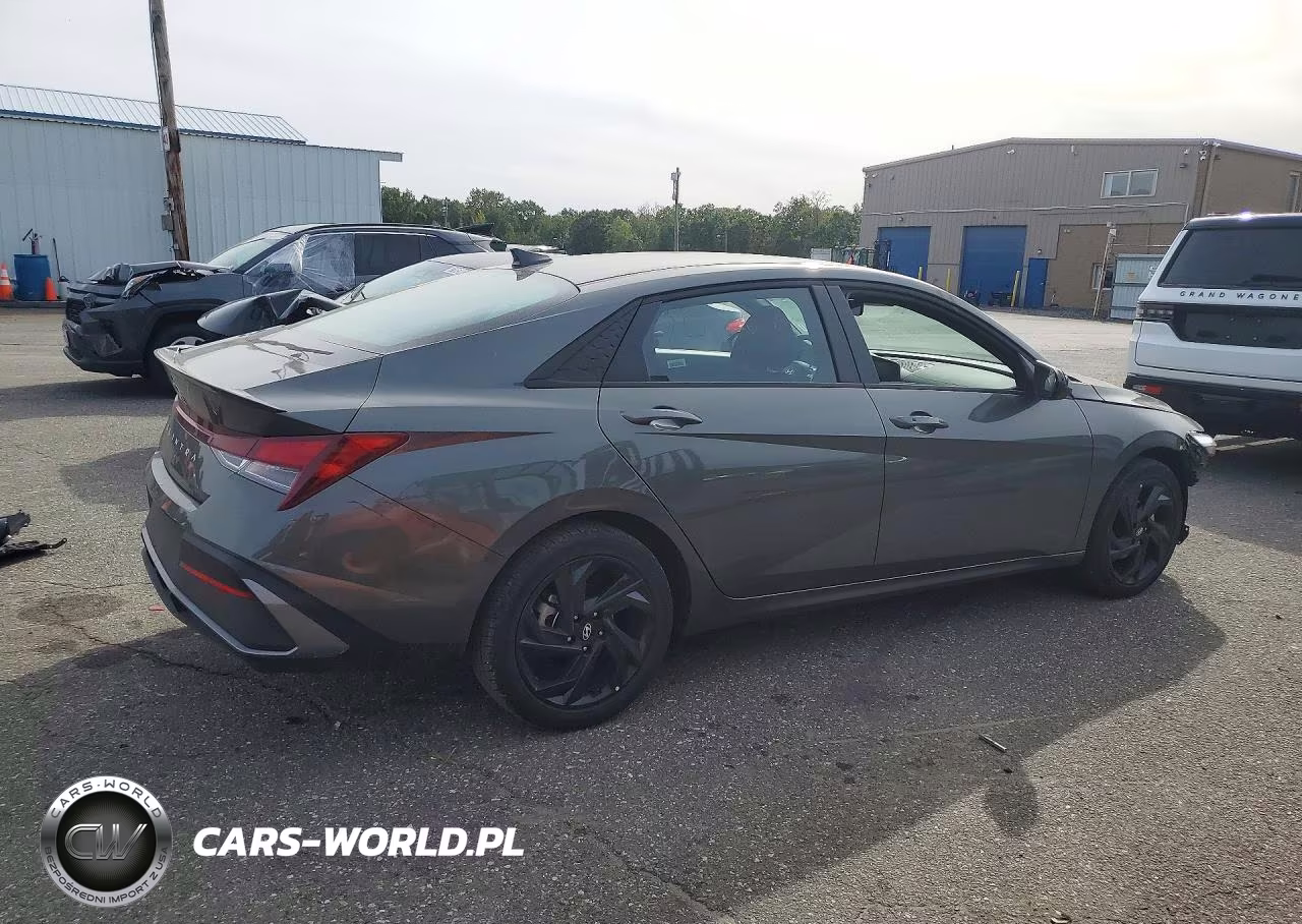 2026 Hyundai Elantra Sel Sport VIN:KMHLM4DG1TU180839 - 3