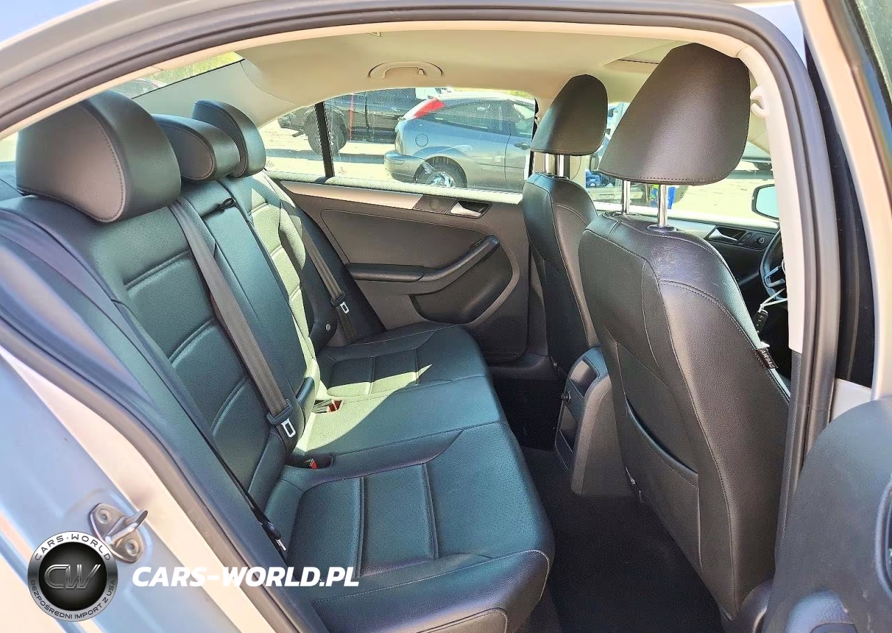 2015 Volkswagen Jetta Se VIN:3VWD07AJ2FM281898 - 10
