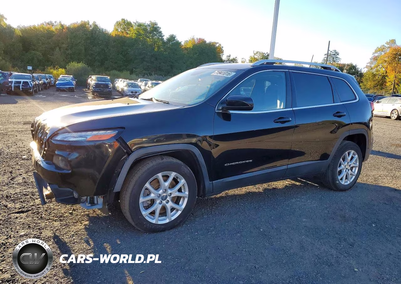 2017 Jeep Cherokee Latitude VIN:1C4PJLCS2HD221484 - 1