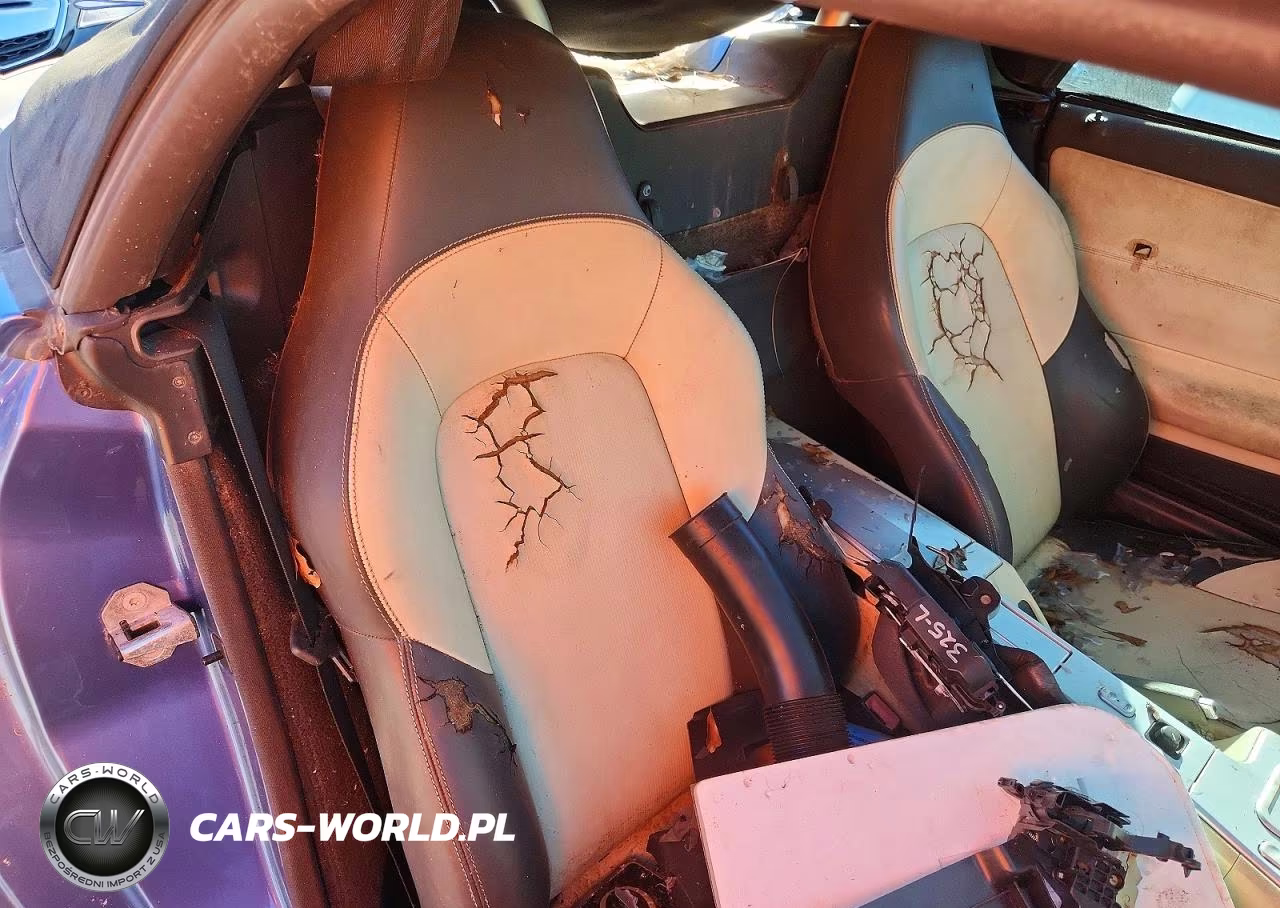 2006 Chrysler Crossfire Limited VIN:1C3AN65L26X067750 - 10