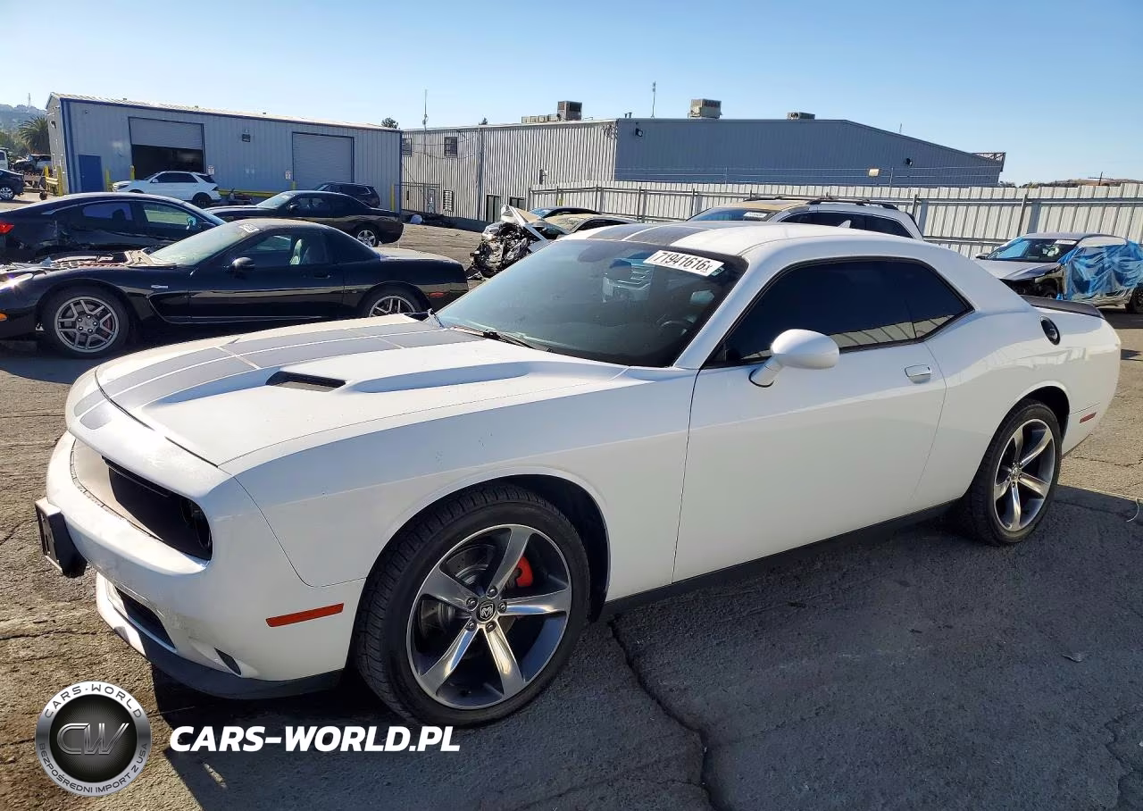 2016 Dodge Challenger Sxt