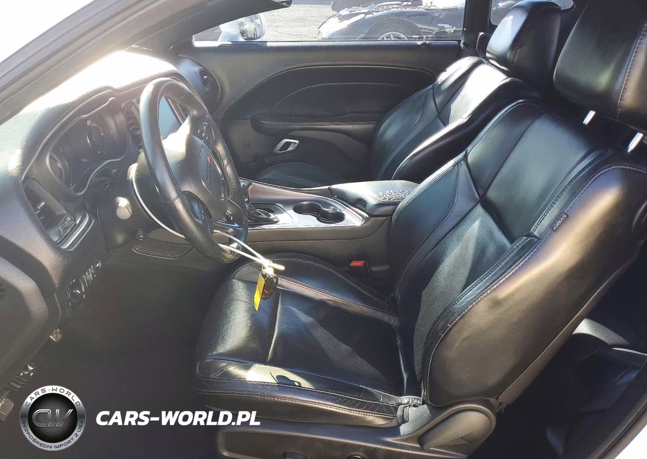2016 Dodge Challenger Sxt VIN:2C3CDZAG9GH201472 - 7