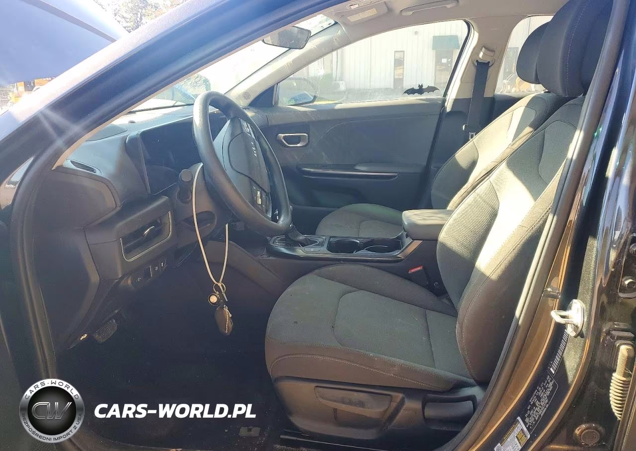 2025 Kia K4 Lxs VIN:3KPFT4DE9SE157387 - 7