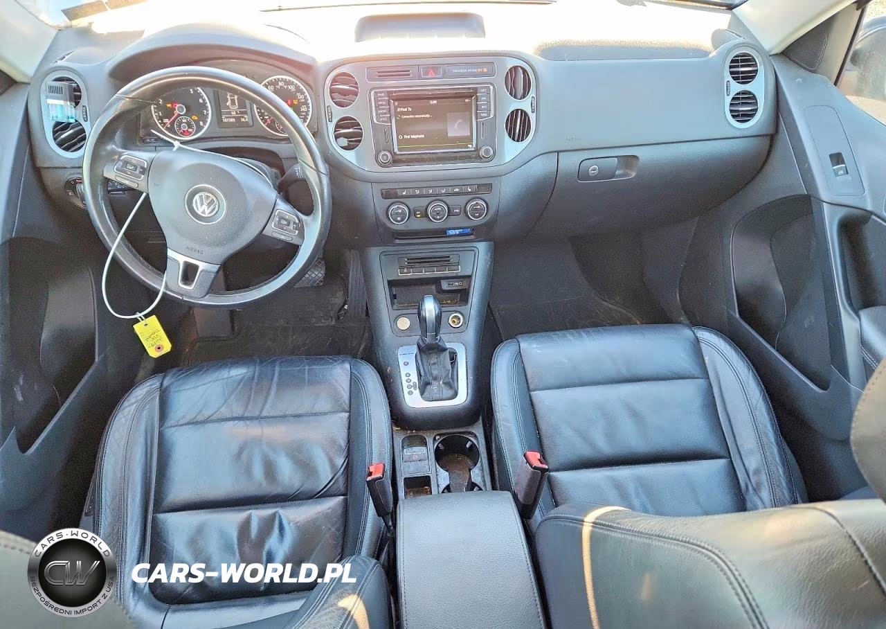 2017 Volkswagen Tiguan Sport VIN:WVGUV7AX4HK030914 - 8