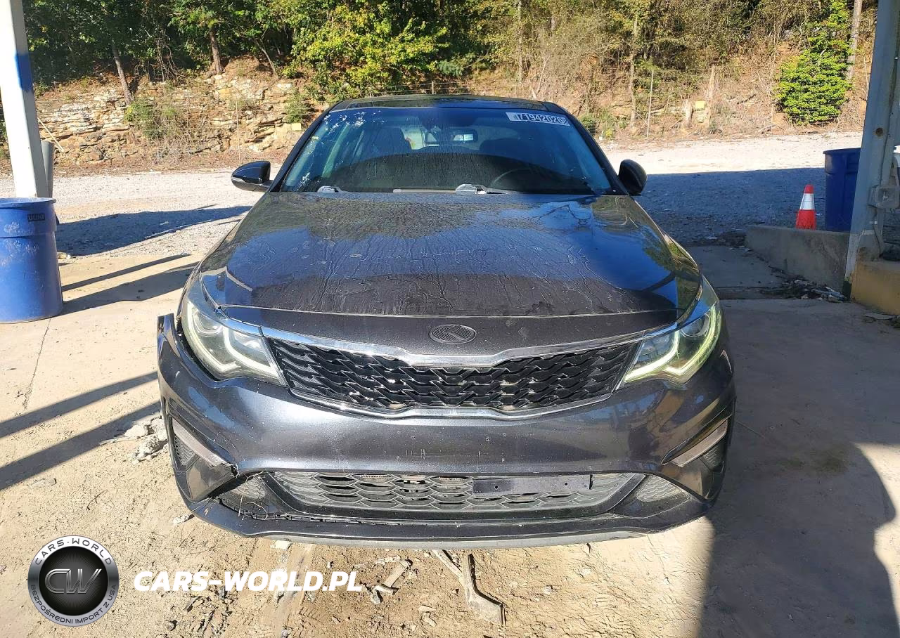 2020 Kia Optima Special Edition VIN:5XXGT4L33LG438209 - 5
