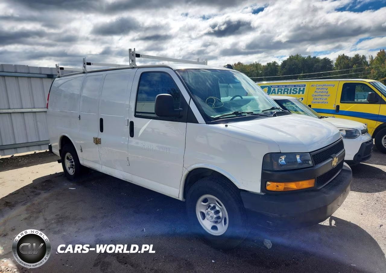 2020 Chevrolet Express G2500 VIN:1GCWGAFP1L1150701 - 4