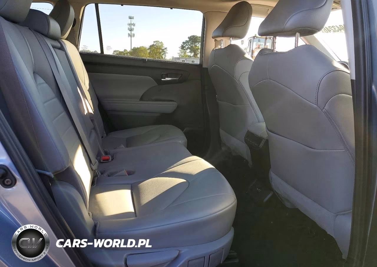 2021 Toyota Highlander Xle VIN:5TDGZRBHXMS146176 - 11