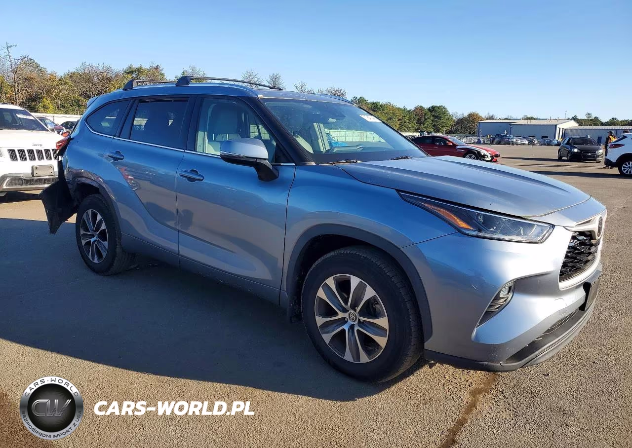2021 Toyota Highlander Xle VIN:5TDGZRBHXMS146176 - 4