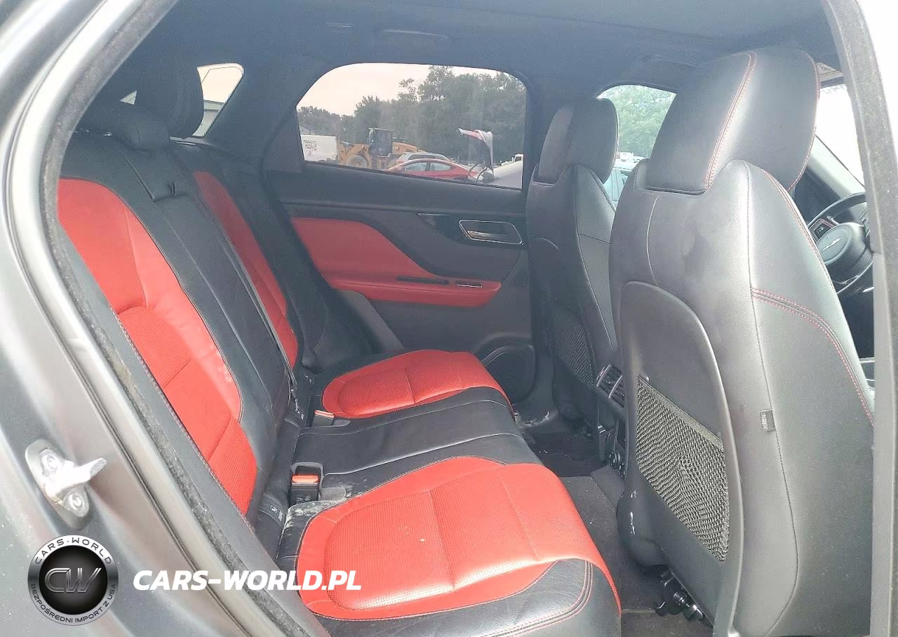 2017 Jaguar F-Pace R - Sport VIN:SADCL2BV0HA090107 - 10