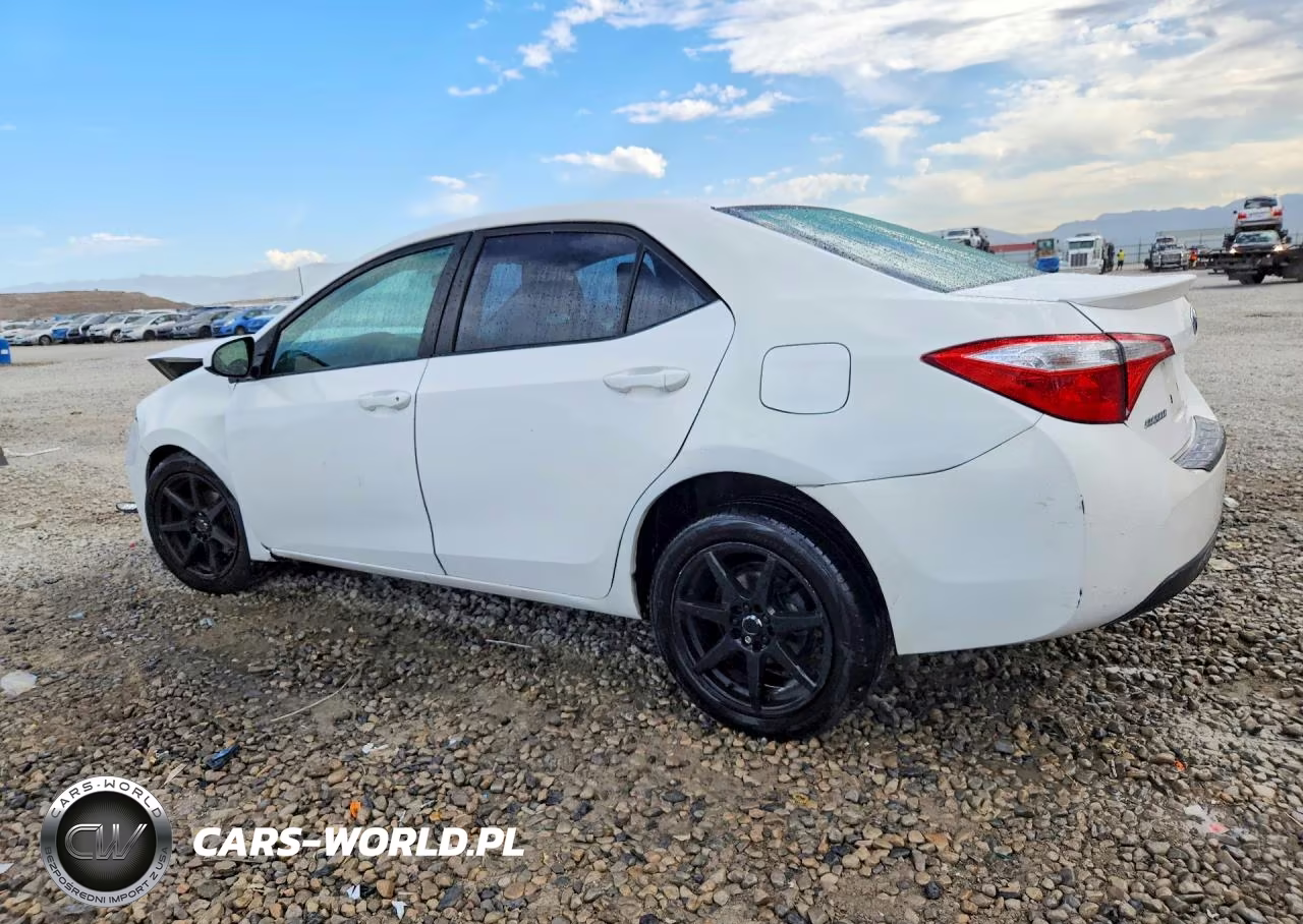 2015 Toyota Corolla S Plus VIN:2T1BURHE9FC388863 - 2